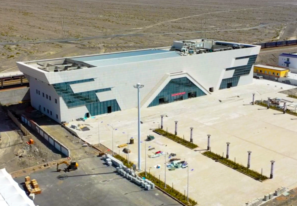 届时将有7556/7558(和田—乌鲁木齐),t9526/t9528(和田—乌鲁木齐,kk