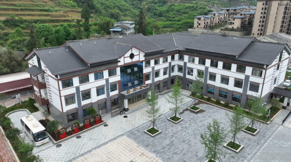 【新时代 新征程 新伟业】绥阳县中医药康养中心:医中有养 养中有医