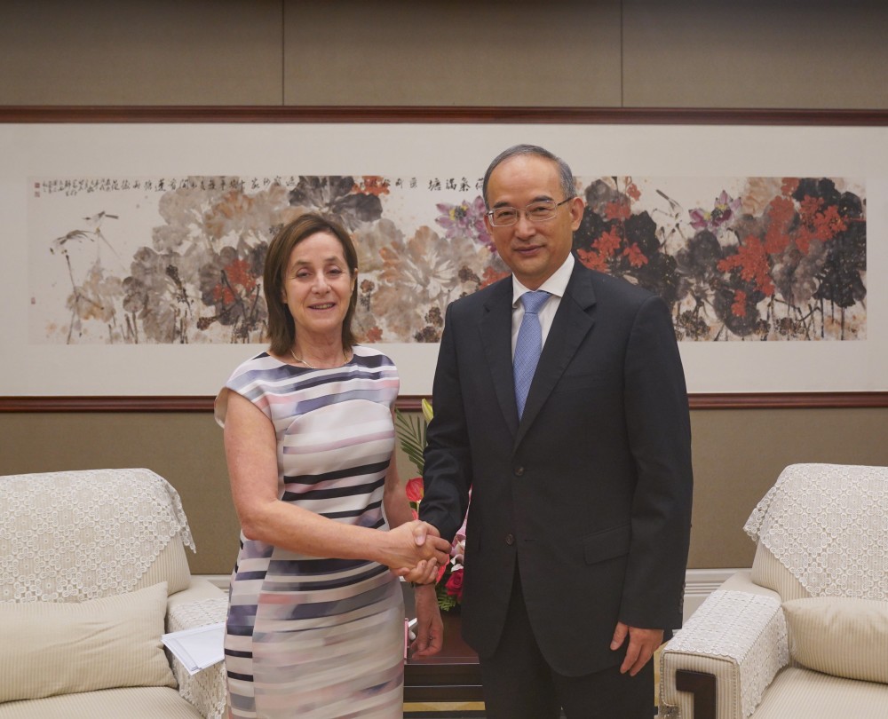 黄强会见以色列驻华大使潘绮瑞_腾讯新闻