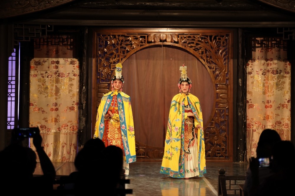 2023第三届昆明戏剧节之庭院剧演出季在莲花池庭院剧场正式开锣_腾讯