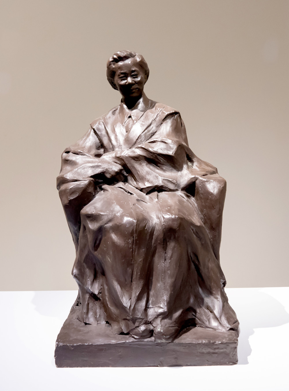 上海雕塑与新媒体艺术作品展看青年雕塑的新表达