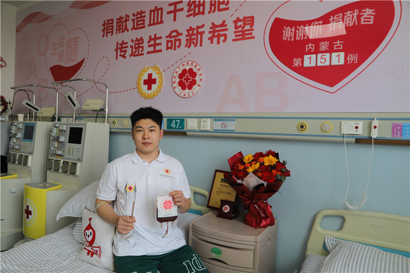医心医毅，他用行动为生命注能_腾讯新闻