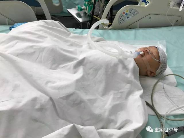 女子铁棒殴打子女致重伤 不满周岁儿子昏迷11天