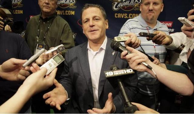 骑士老板丹-吉尔伯特