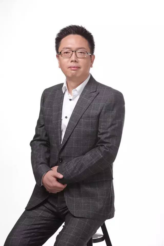 深圳电台著名主持人蓝明也演播童话了?