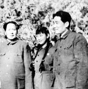 毛泽东儿媳刘思奇年轻时期与晚年照片对比