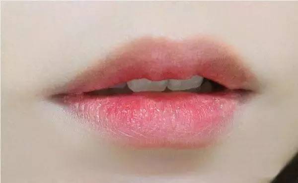 大地色日常妆就这么画