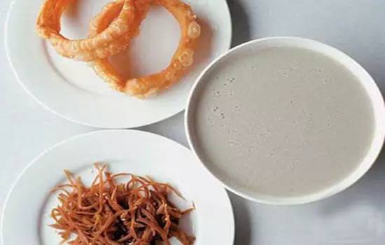 炒疙瘩|夏天的下饭菜——老北京炒疙瘩丝