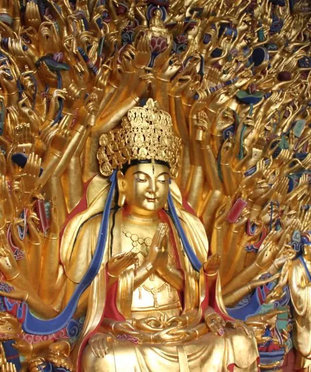 大足的千手观音迦叶在佛祖涅槃之后,领导众僧团完成了三藏佛经的第一