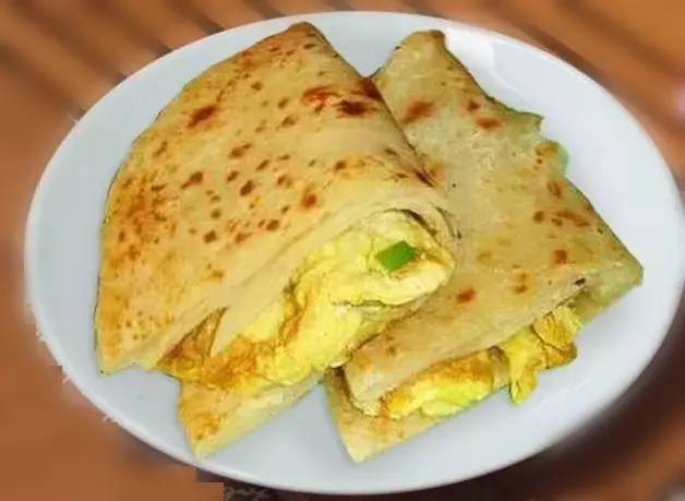 三伏天吃"烙饼摊鸡蛋",其实是在补充营养.