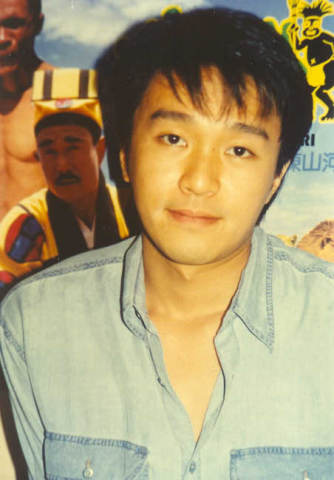 上个世纪香港电影辉煌时期的双周一龙,如今仍