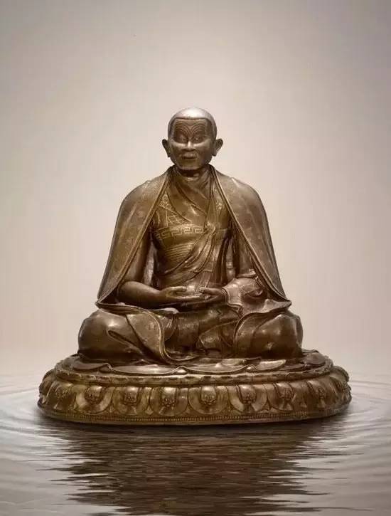 价值4亿元的一世噶玛巴像6,陈泰铭国巨集团董事长,台湾十大富商之一.