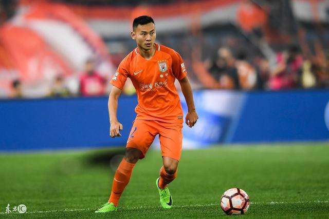 鲁能:李松益喜得贵子 他已成为93段最好的后卫 - 全球体育网