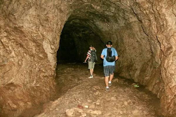 山里辛庄村|秋日到北京顺义登浅山步道，欣赏不一样的多彩美景