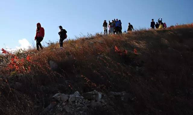 山里辛庄村|秋日到北京顺义登浅山步道，欣赏不一样的多彩美景