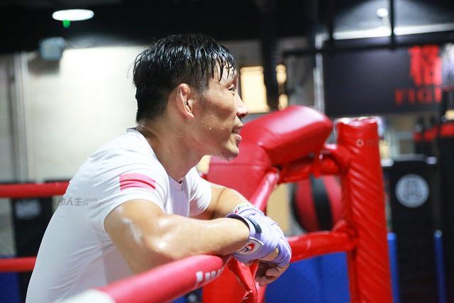 从半路出家的北漂到中国跤王38岁姚红刚我喜欢擂台的感觉