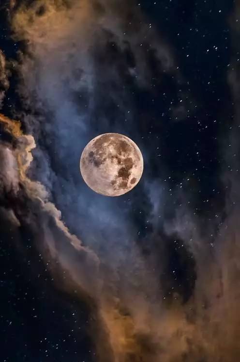中秋节世界最美的月亮送给朋友们