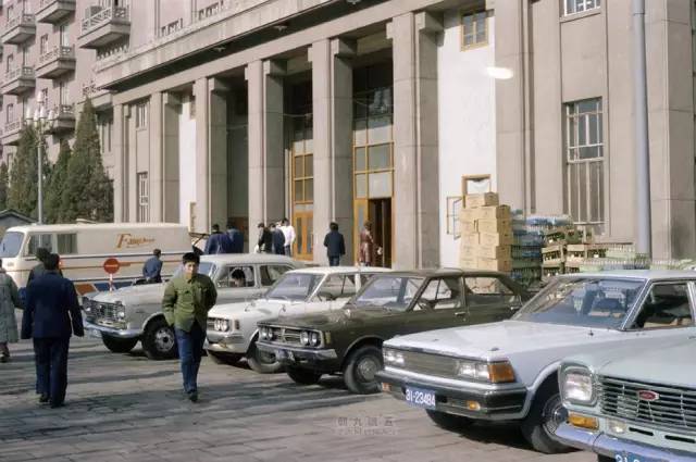 美国_旅游|37年前一对美国夫妻，随手拍的中国旅游照，看哭了所有人……
