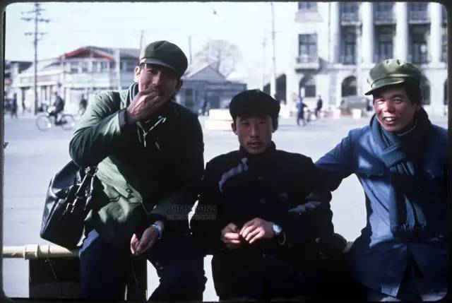 张中国|40年前这对美国夫妇，随手拍了1600张中国旅行照，看着看着泪目了