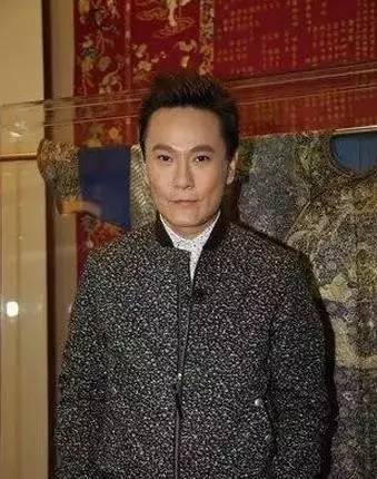 从情歌王子到收藏大家他的古董收藏价值上亿