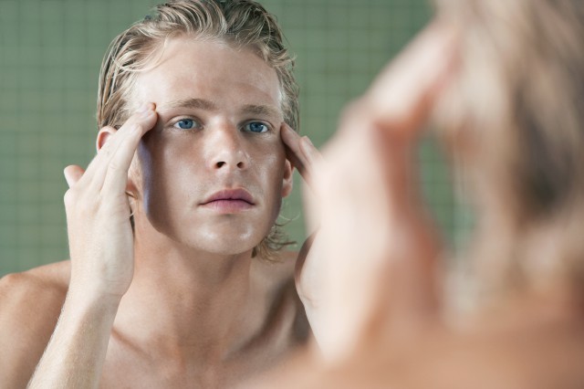 男26岁眼袋大怎么办 教你如何快速恢复健康皮肤 腾讯网