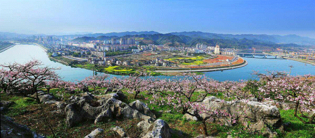 央广网:国家第二批全域旅游示范区——张家界市永定区