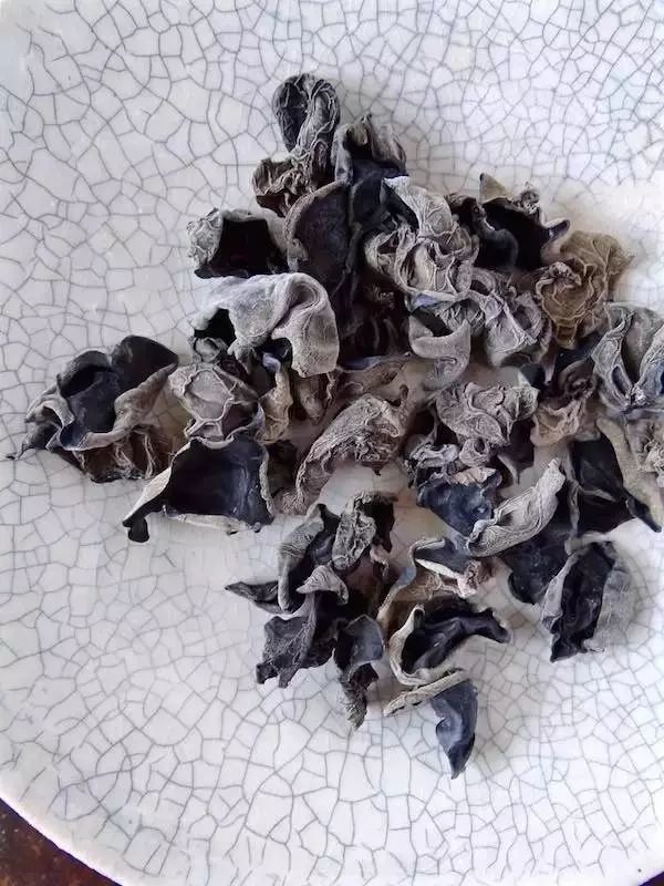 木耳千万不要泡太久别怪我没告诉你不看后悔