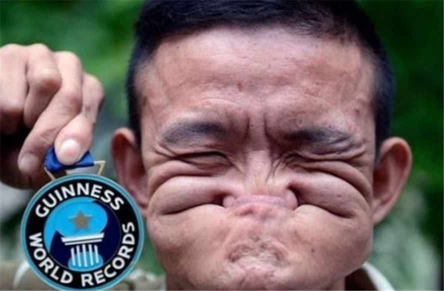 行行出状元,男子凭着"变丑"斩获世界纪录,网友:看着有点眼熟