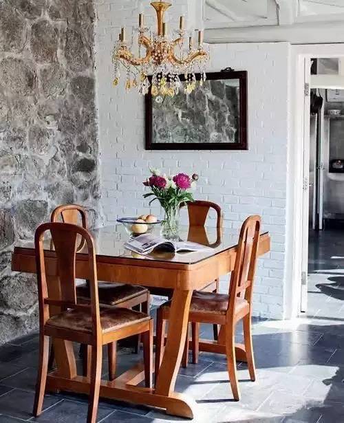 萨洋|老外辞职500强，10年爆改中国山沟30栋老宅，造福一整个村庄！