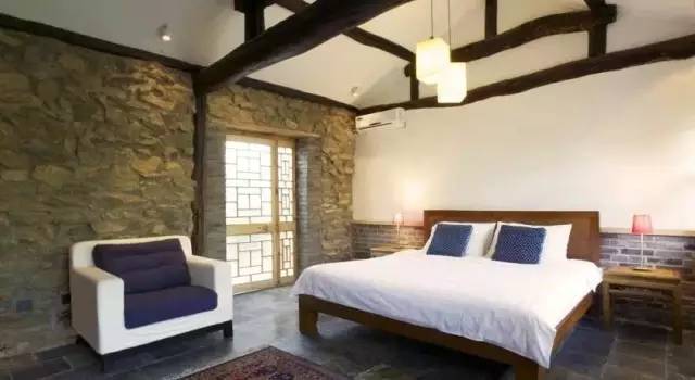 萨洋|老外辞职500强，10年爆改中国山沟30栋老宅，造福一整个村庄！