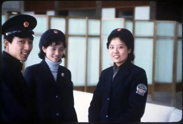 张中国|40年前这对美国夫妇，随手拍了1600张中国旅行照，看着看着泪目了