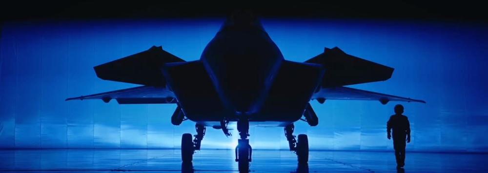 国产最具科幻气息战机亮相 犹如外星制造