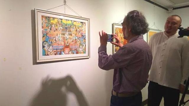 著名艺术家郭莽园参观展览