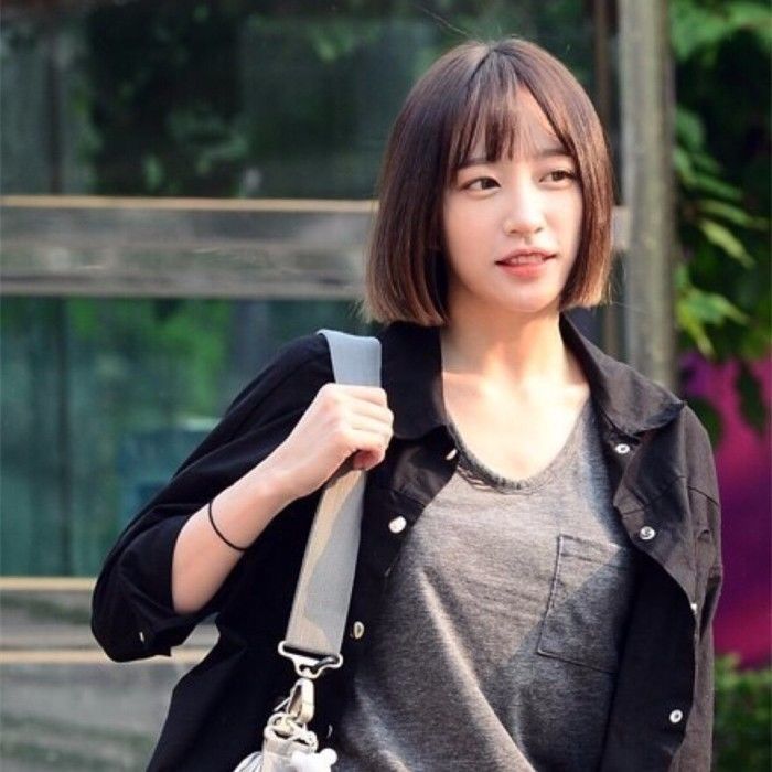 超级显嫩的短直发学生党上班族最爱