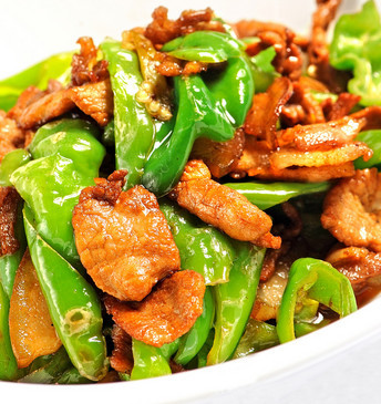 辣椒炒肉辣椒炒肉怎么做才好吃今天饭店大厨来教你好吃又下饭