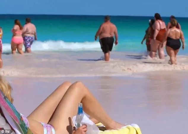 英国_时政|为预防第二波新冠疫情暴发，英国要对肥胖者禁足