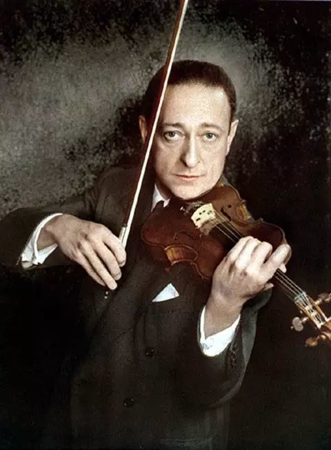 海菲兹演奏《柴科夫斯基d大调小提琴协奏曲》