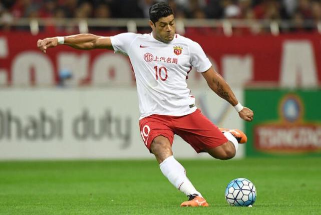 胡尔克:希望履行完和上港合同 对冠军充满渴望