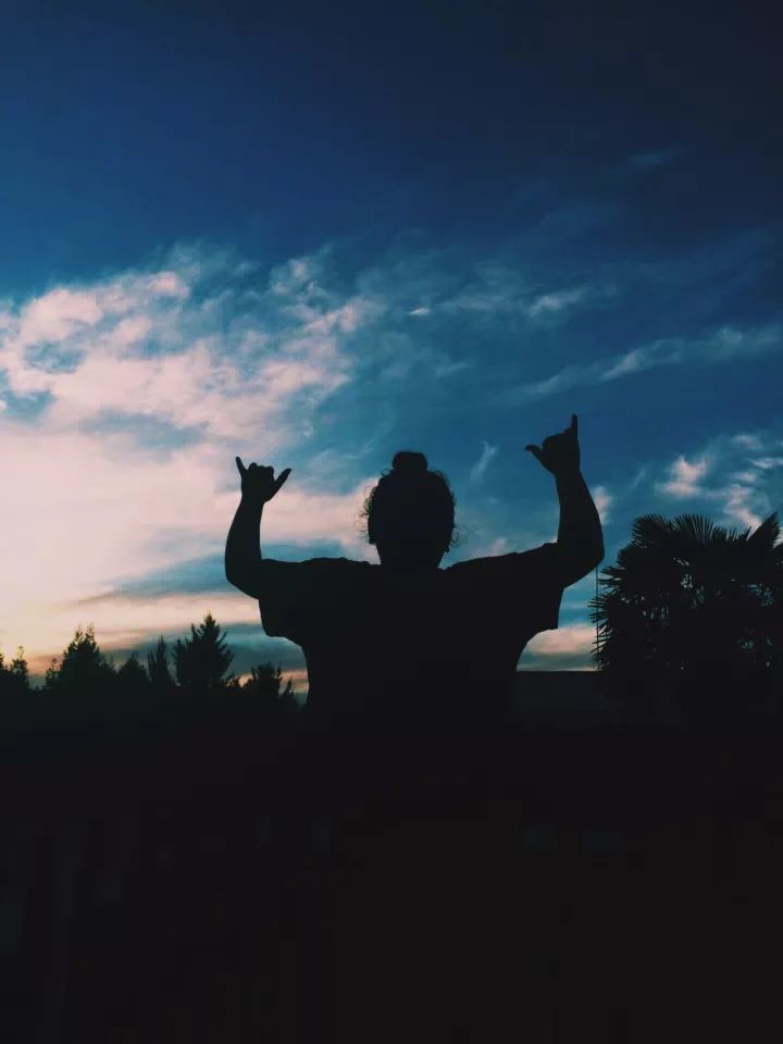 背光怎么拍出好照片?也能很唯美