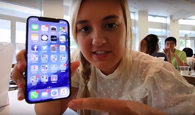 女儿晒iPhone X坑爹!看看苹果这些年的泄密事件