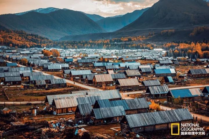 月亮湾|十月去趟喀纳斯，一切秋天黯然失色