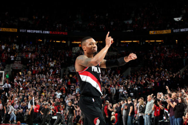 利拉德生涯得分破一万分 破开拓者队史最快纪