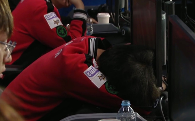 faker痛哭不止大魔王终还是没了他的王朝