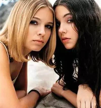 听歌学英文丨超好听!王心凌《第一次爱的人》