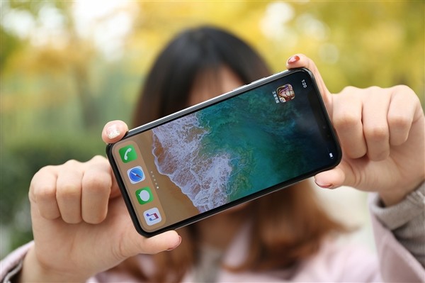 女子国行iphone X被同事刷脸秒破解 苹果看哭 Iphone X 苹果
