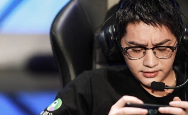 阿泰:亲手淘汰辰鬼太难过 发信息为他加油