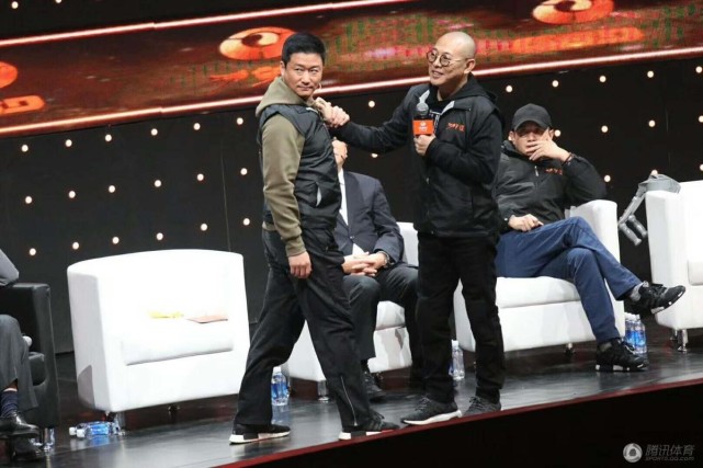 拄拐为功守道站台揭幕战吴京马云不来怕李连杰打我