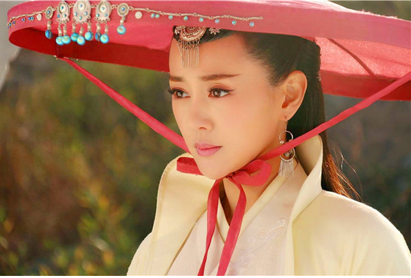 她是《新甘十九妹》中冰雪聪明,心智过人的侠女