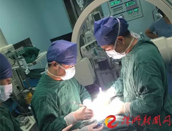 湘潭28岁女子离奇长高8厘米 过程恐怖