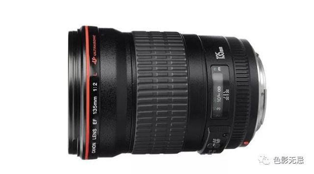 索尼明年更新3代A7系列 而富士或出旁轴中画